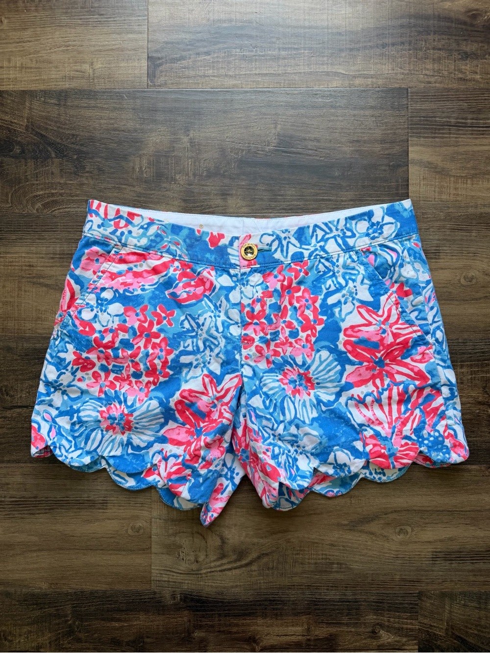 NWOT Lilly Pulitzer Buttercup Short, Scallop Hem - Blue & Pink, Size 0